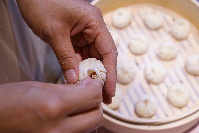 2.5hrs Chinese Kitchen Cooking Class: Xiaolongbao Soup Dumplings - Meeting at Guangyuan Road Near Changshu Road