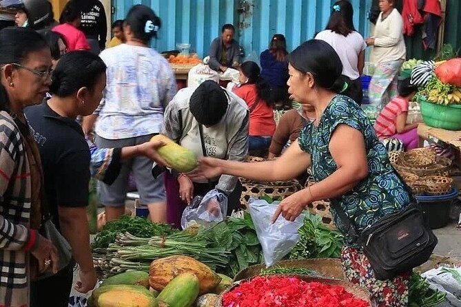 3-Hour Siem Reap Guided Cooking Class and Market with Pick up - Cooking with Dee in a small, friendly setting