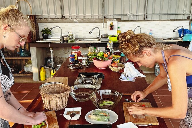 3-Hour Siem Reap Guided Cooking Class and Market with Pick up - The market visit shows food before it reaches the plate
