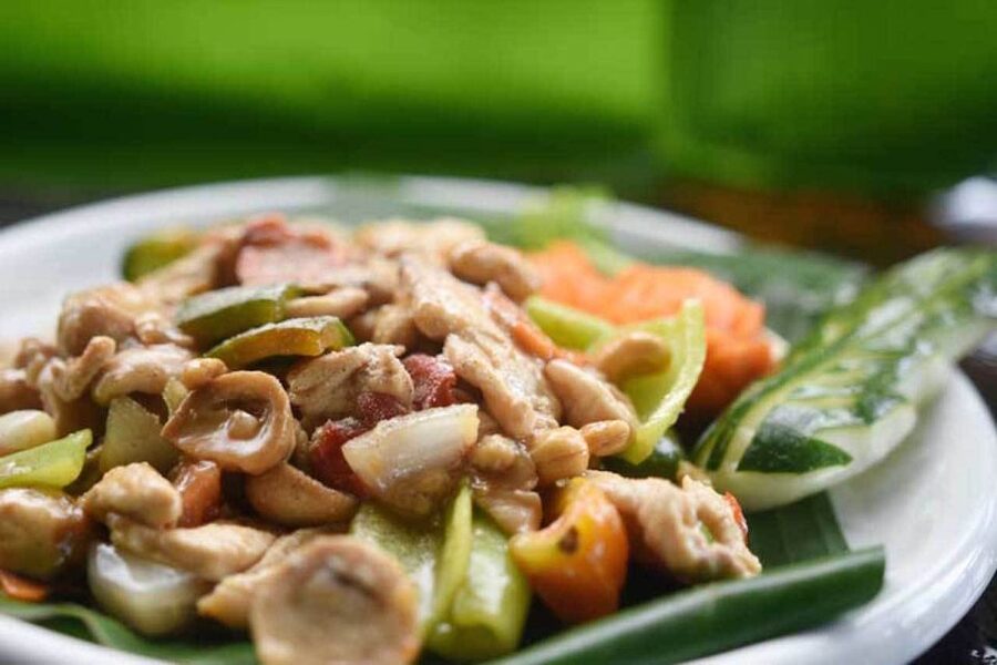 4-Hour Traditional Thai Cooking Class in Khaolak - What you actually eat after cooking