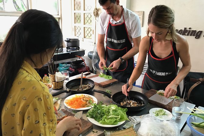 5 Traditional Dishes Hanoi Cooking Class with Market Trip - Shopping for herbs, spices, and fresh ingredients