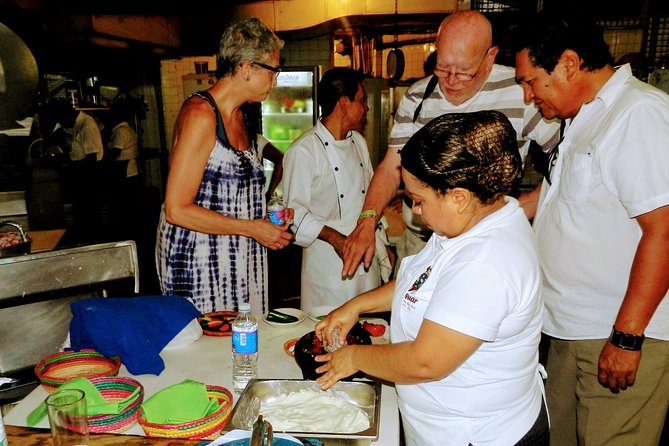 Acapulco Flavors Masterclass MarketTour Cooking &Premium Tastings - The cooking class and the question of hands-on practice