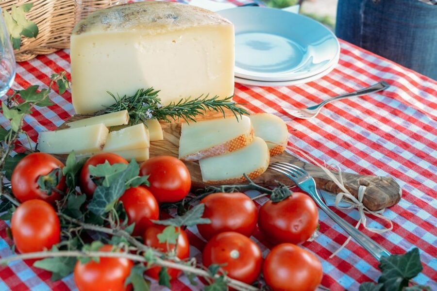 Alghero: Sardinian Home-Cooking Class and Meal - Should You Book the Alghero Pasta Class?
