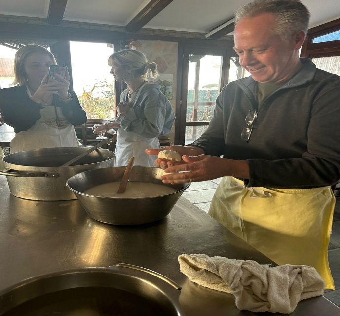 Amalfi Coast: Half-Day Farmhouse Cooking Class - The instructors shape the mood