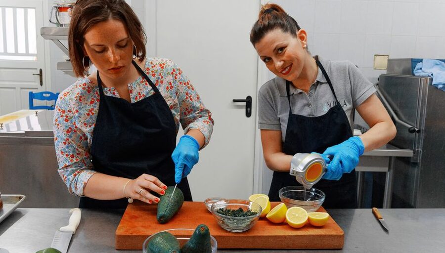 Amorgos: Greek Cooking or Pastry Class - What happens during the 90-minute class