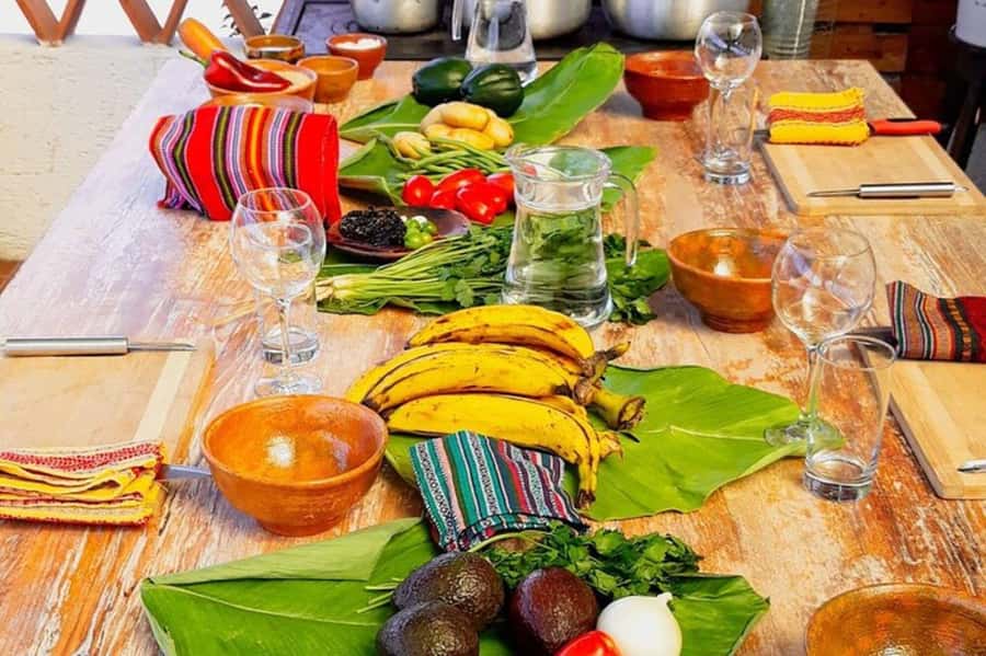 Antigua: Authentic Guatemalan Cooking Class - Hands-on cooking, from light participation to full effort