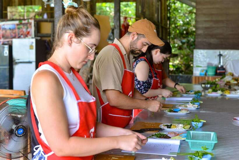 Ao Nang: Half-Day Thai Cooking Class Krabi Province - How the class fits different kinds of trips