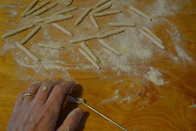 Apulian cooking class fresh pasta and focaccia - Sitting down to a full Apulian meal