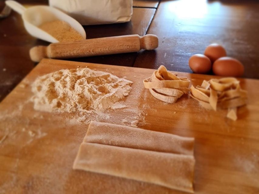 Arezzo: pasta e tiramisù cooking class organic Tuscan farm - Who will enjoy this Tuscan cooking class most