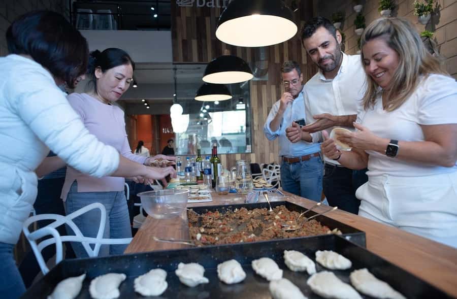 Argentinian Empanadas Cooking Experience in Palermo, Bs As - Getting started with the chef