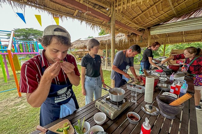 Aroidee’s Farm-Fresh Thai Cooking Experience - Starting at Wat Suan Dok at 8:00 am