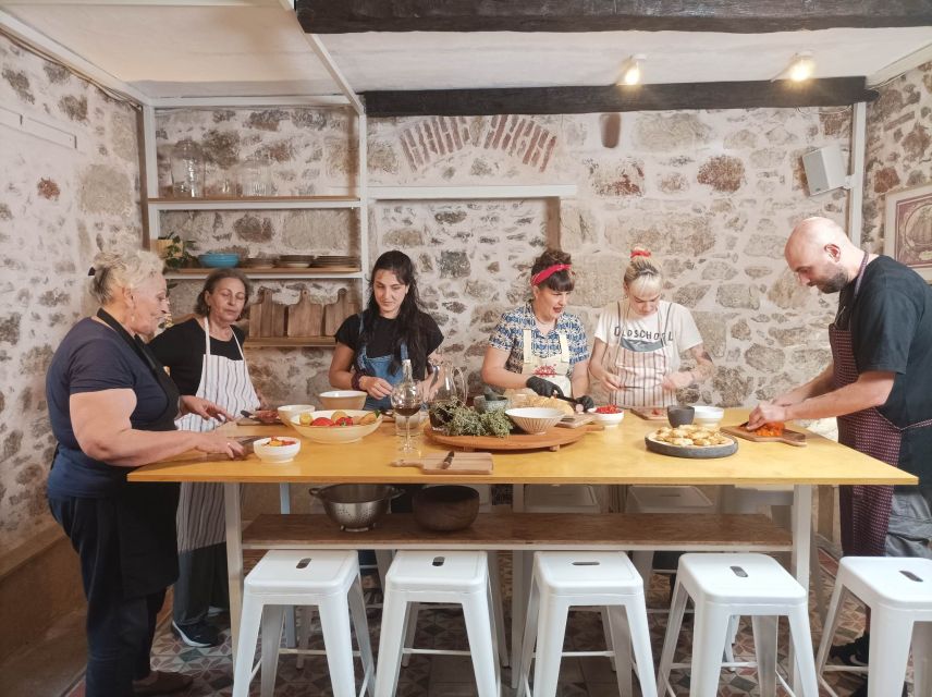 Athens: Kerameikos Stone House Cooking Class - Who should book this class?
