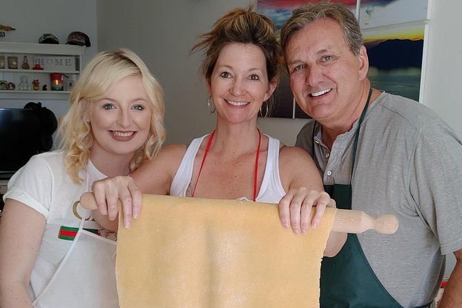 Authentic Cooking with Locals: Meal, Wine & Scenic Views - What makes this Praiano cooking class different