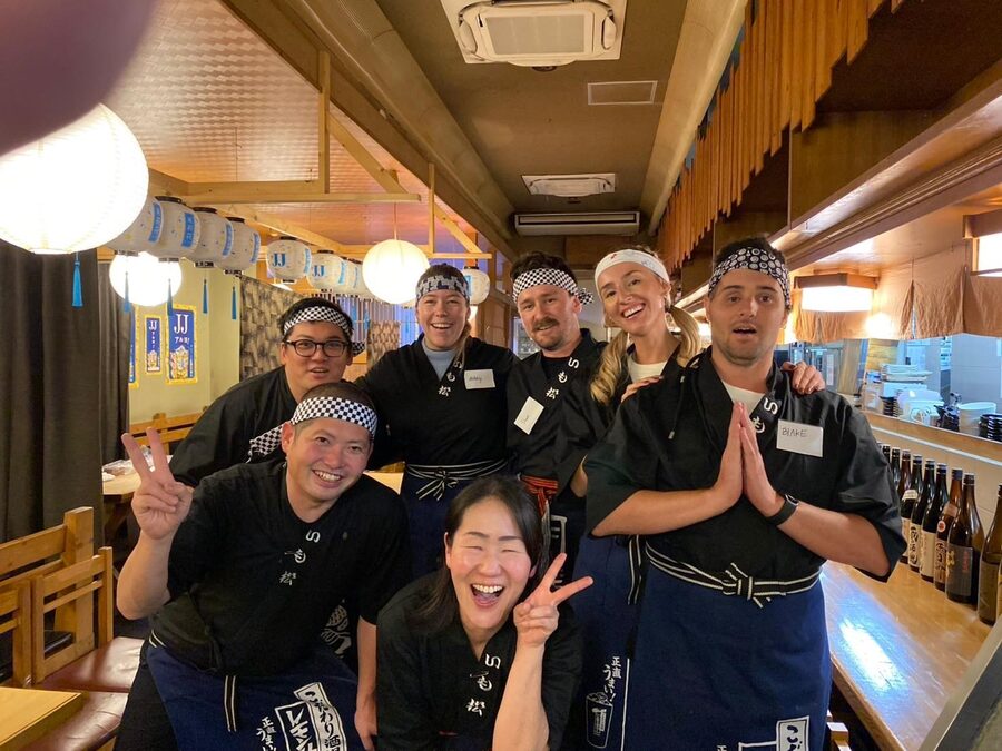 Authentic Japanese Cooking Experience at Izakaya restaurant - Rolling dashi-maki tamago without panic