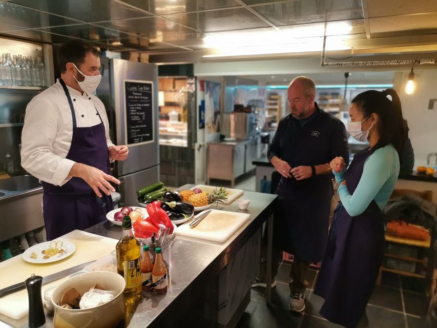 Avignon: Cooking Class and Lunch with a Local Chef - Choosing ingredients like a professional