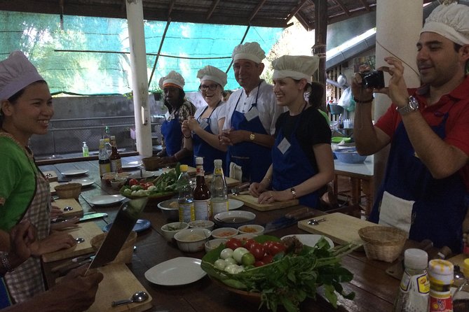 Baan Hongnual: Authentic Thai Cooking & Market Experience - Key points at a glance