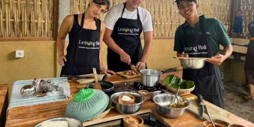 Bali: Cooking Class with Monkey Forest and Art Village Tour - A Morning Market Before the Cooking Begins