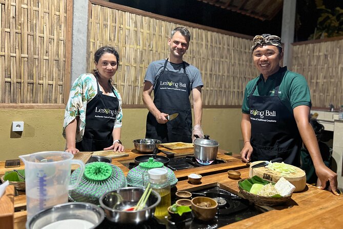 Balinese Authentic Cooking Class in Ubud - A five-hour introduction to Balinese food