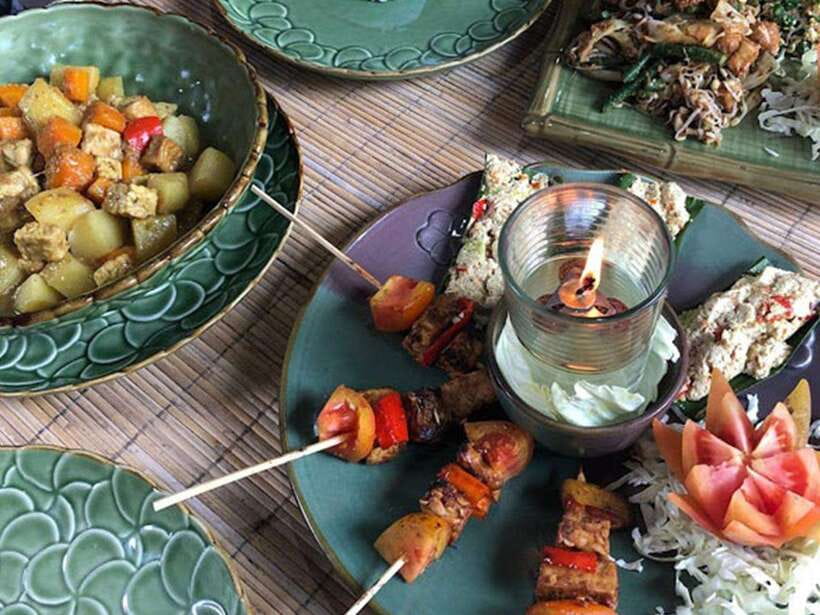 Balinese cooking class/Go shopping at the market, cook, eat - Who will enjoy this class most