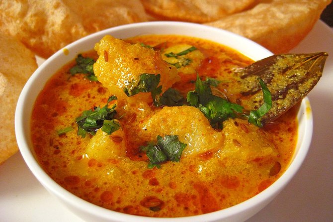 Bangalore: Traditional Cooking Classes & Dinner with Chef Family - Three hours is enough for a full evening