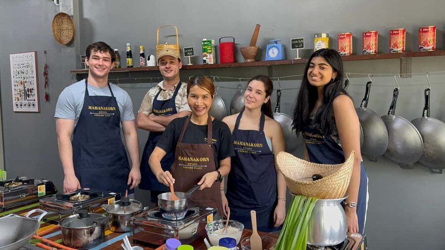 Bangkok: Authentic Thai Cooking Class with Local Host - Why This Bangkok Cooking Class Works So Well
