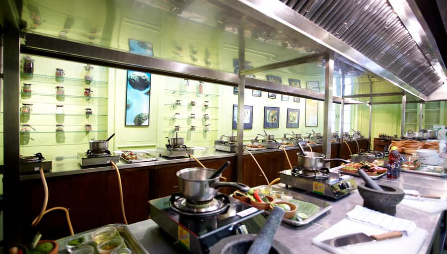 Bangkok: Blue Elephant Thai Cooking Class - Eating your own food in the dining room