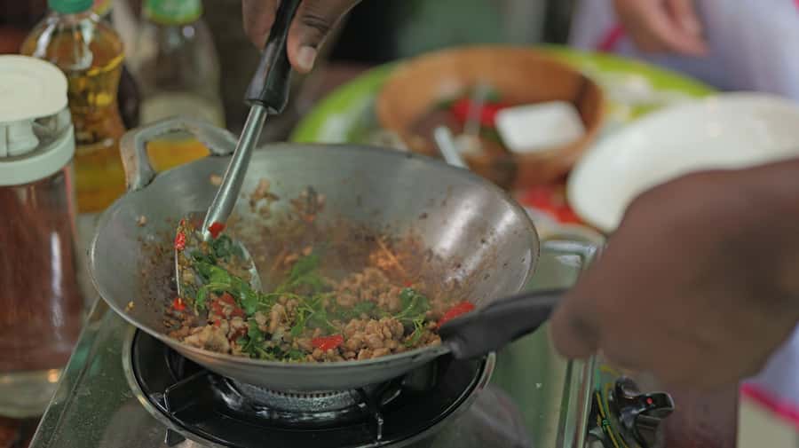 BANGKOK: Canal Tour and Cooking Fun - Who will enjoy this experience most