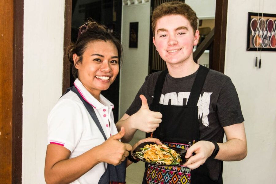 Bangkok: Thai Cooking Class and Onnuch Market Tour - Four dishes, with a different menu each day