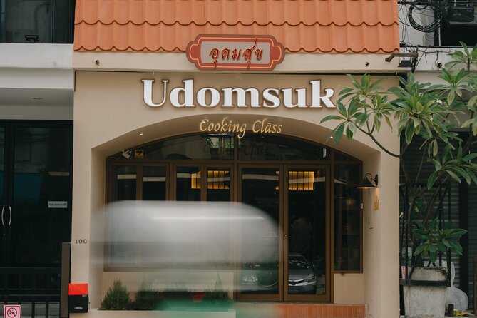 Bangkok Udomsuk Thai Cooking Class with local market tour - What the $42.32 Price Gets You