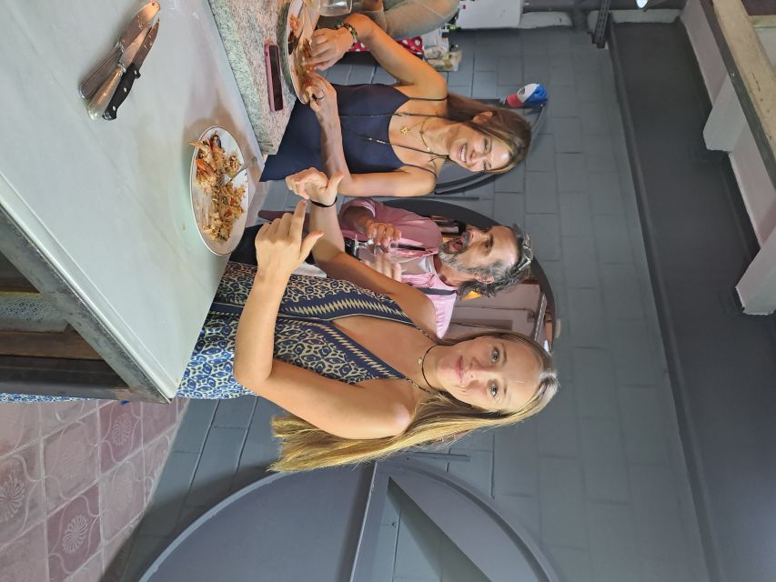 Barcelona: Catalan Paella Cooking Class - The restored kitchen and personal format