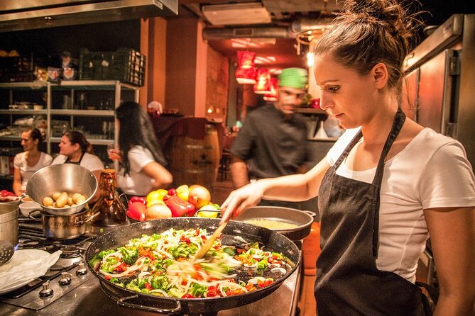 Barcelona Interactive Spanish Cooking Experience - Choosing the right time of day