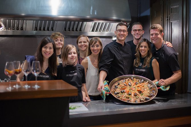 Barcelona : Paella Cooking Experience + Boqueria Market Exclusive Tour - Mixing sangria and tasting tapas