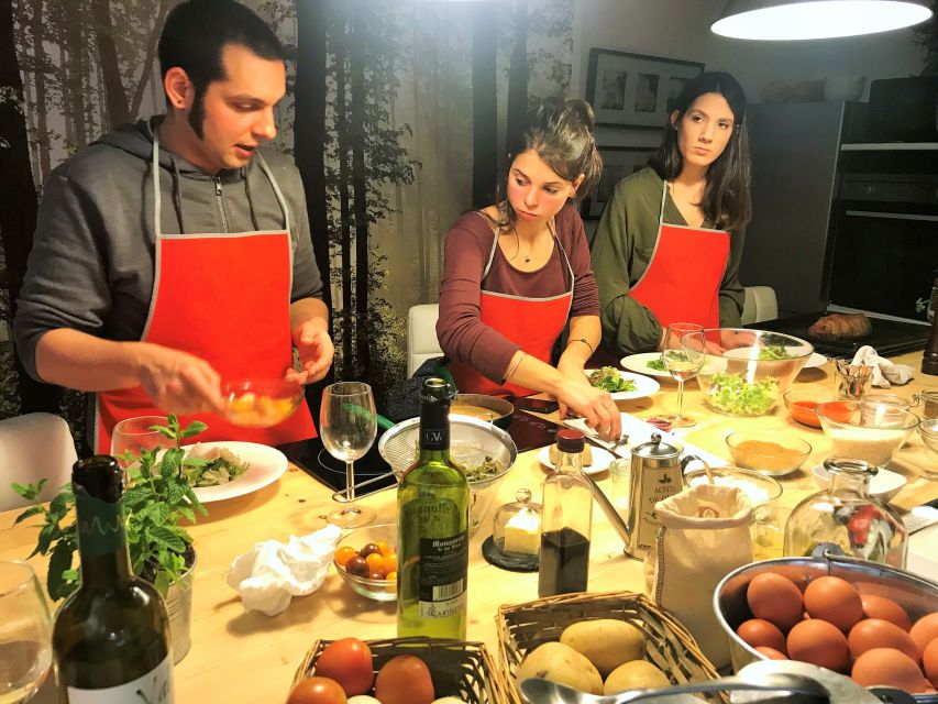 Barcelona: Paella Cooking Workshop and Market Tour - Finishing with crema catalana