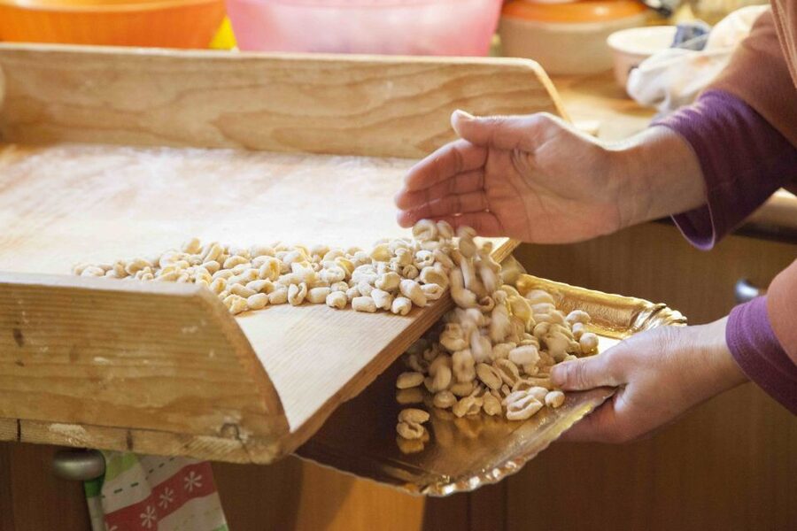 Bari: Pasta & Tiramisu Cooking Class at a Local's Home - Key points at a glance
