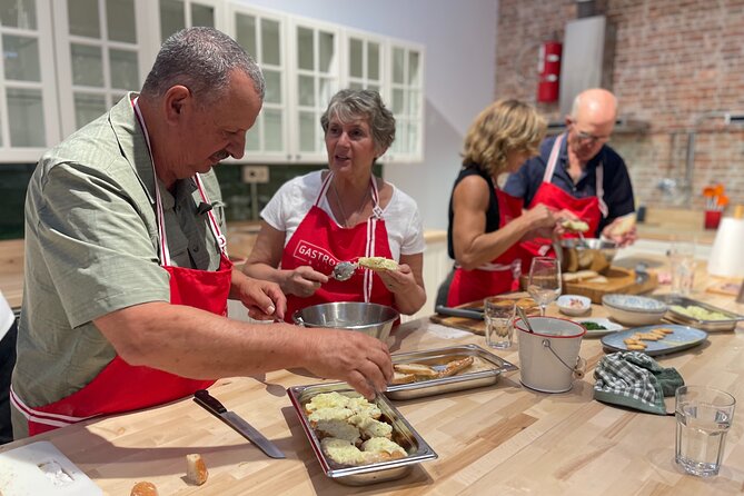 Basque Pintxos and Tapas Cooking Class in Bilbao - Mikel’s teaching style and the social side
