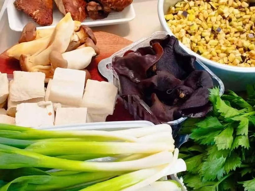 Beijing: Vegan Home Cooking & Local Market Tour with Sanxia - Why this home cooking class feels different