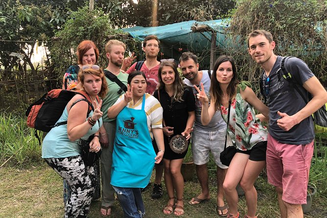 Benny's Home Cooking Chiang Mai - Cooking four courses, then eating all of them