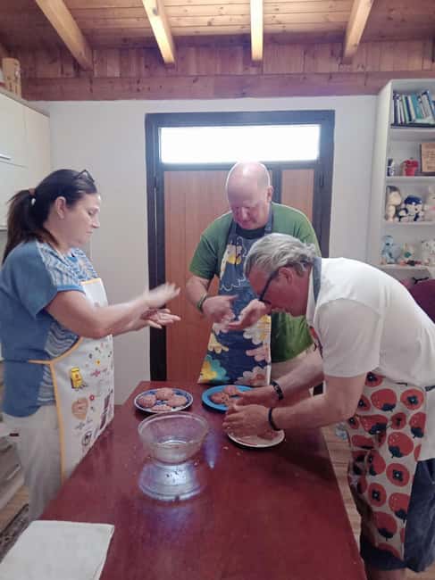 Berat: Traditional Cooking Class with Wine Tasting - Practical details for the four-hour visit