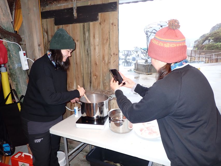Bergen: Guided Fishing Tour with Outdoor Cooking - Cooking the catch in a historic sea house