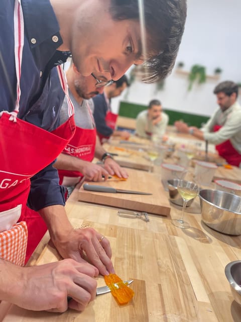 Bilbao: Basque Pintxos and Tapas Cooking Class - Should you book the Basque pintxos class?