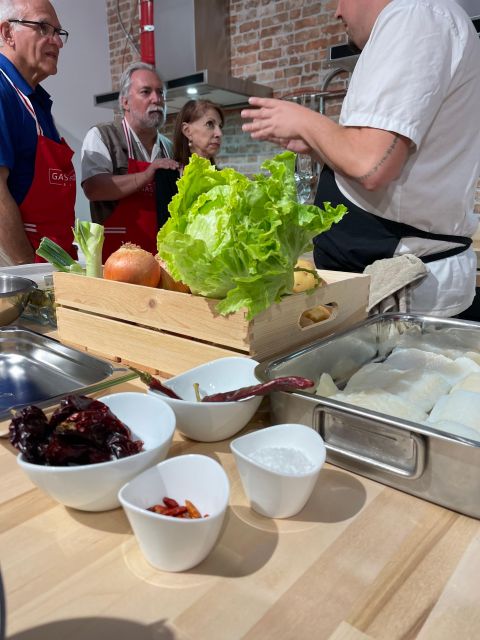 Bilbao: Basque Pintxos and Tapas Cooking Class - What makes the teaching work