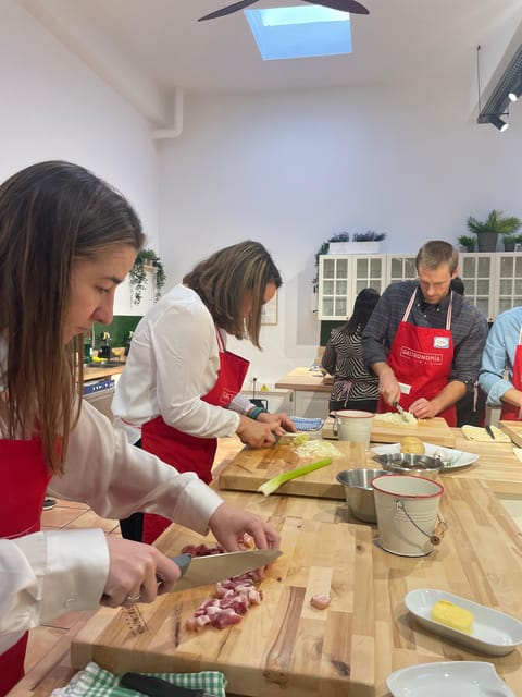 Bilbao: Basque Pintxos and Tapas Cooking Class - Is $112 a fair price?