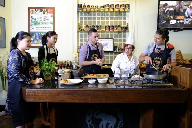 Blue Elephant Sathorn Bangkok Cooking School with Michelin Guide - Families, couples, and repeat cooks