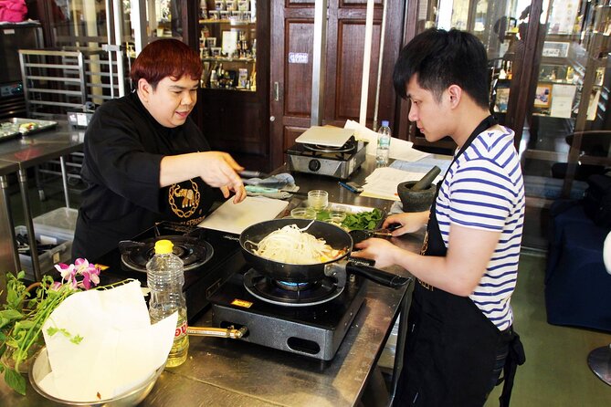Blue Elephant Sathorn Bangkok Cooking School with Michelin Guide - How to choose morning or afternoon