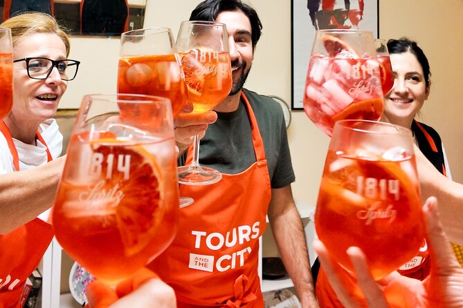 Bologna Local Pasta Cooking Class, Ragu, Spritz, Wine & Gelato - Learning the Casoni Spritz