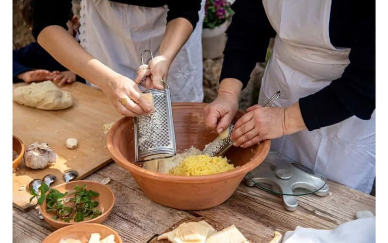 Cagliari: Cooking Class - From dough to culurgiones and malloreddus