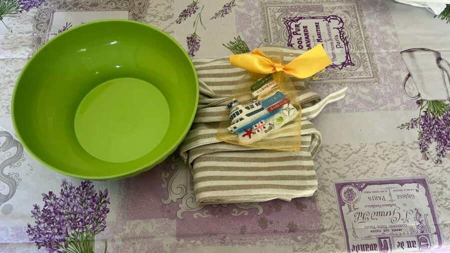 Cagliari Home Cooking Class: Pasta, Wine & Sardinian Flavors - Learning to shape culurgiones and tagliatelle