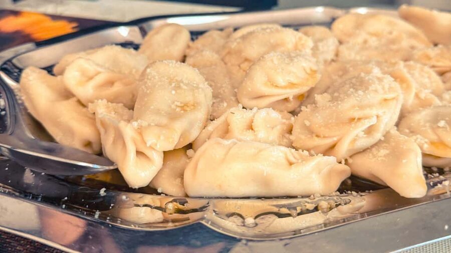Cagliari: Sardinian Cooking Class with Meal and Drinks - How the class feels for different kinds of visitors