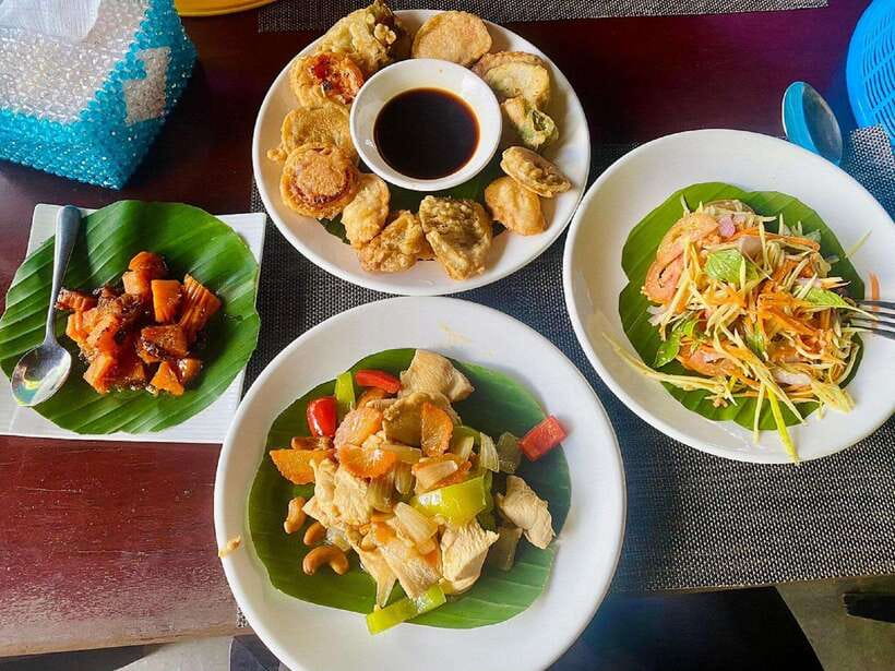 Cambodian Cooking Class - The people who make the class work