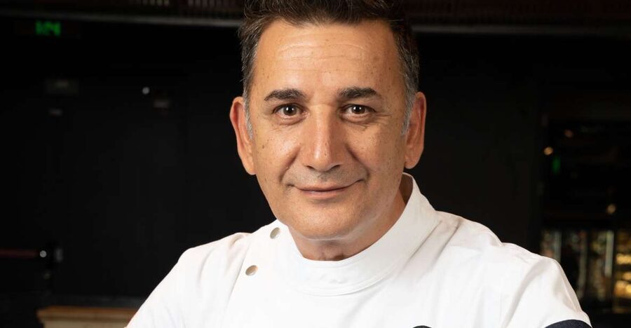 Catania: Market Tour and Cooking Class with Chef Riccardo - Meeting Chef Riccardo in Catania